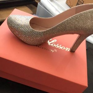Size 8.5 women’s high heels